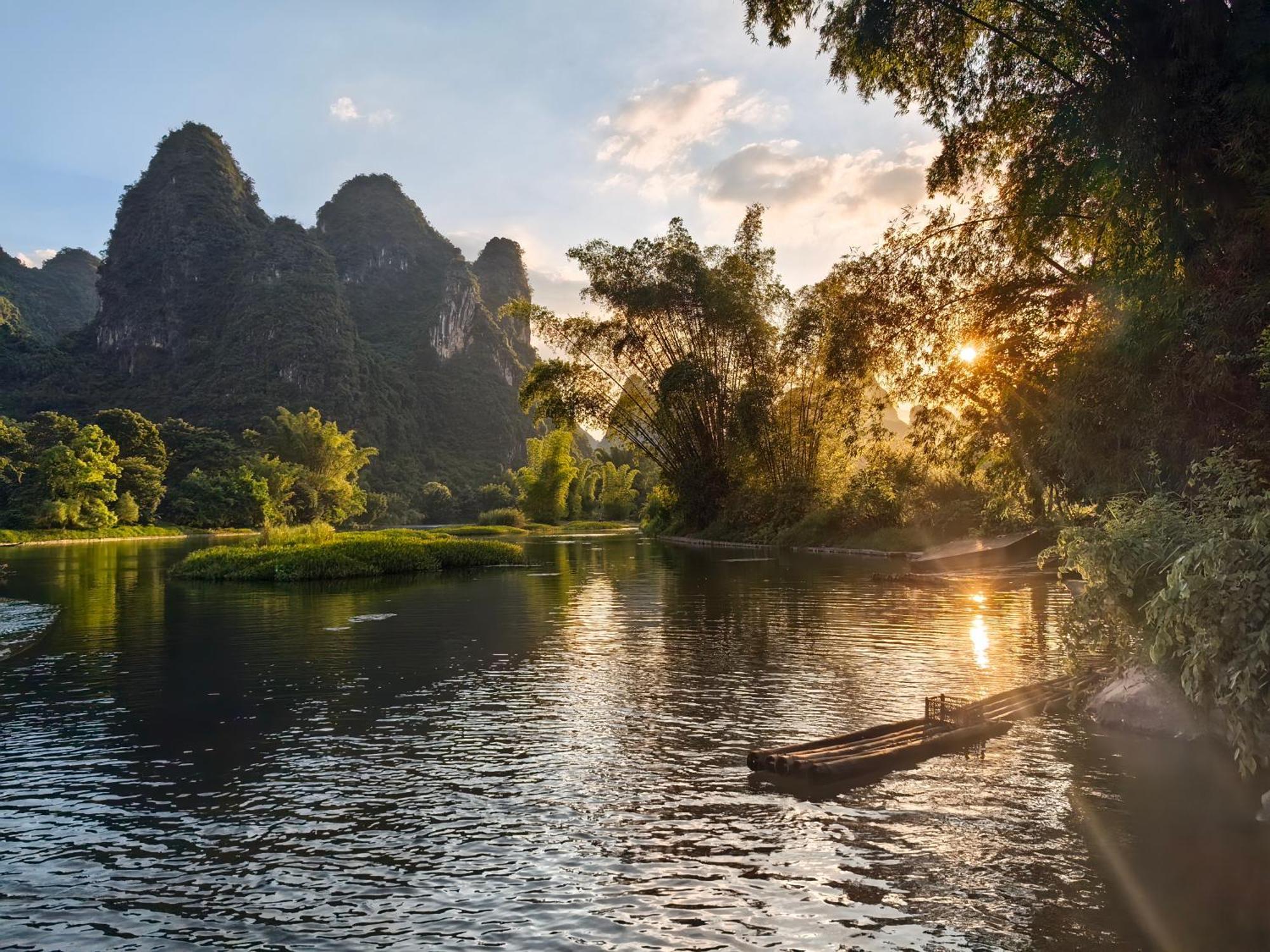 The Apsara Lodge Yangshuo Exterior photo